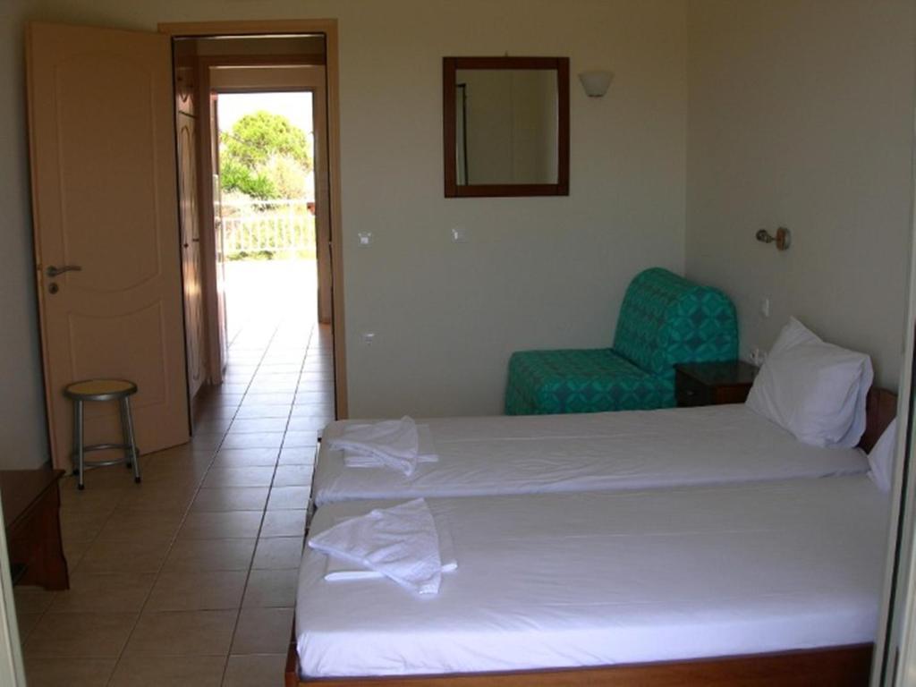 Asfodelos Apartment Hotel Kakovatos Exterior photo